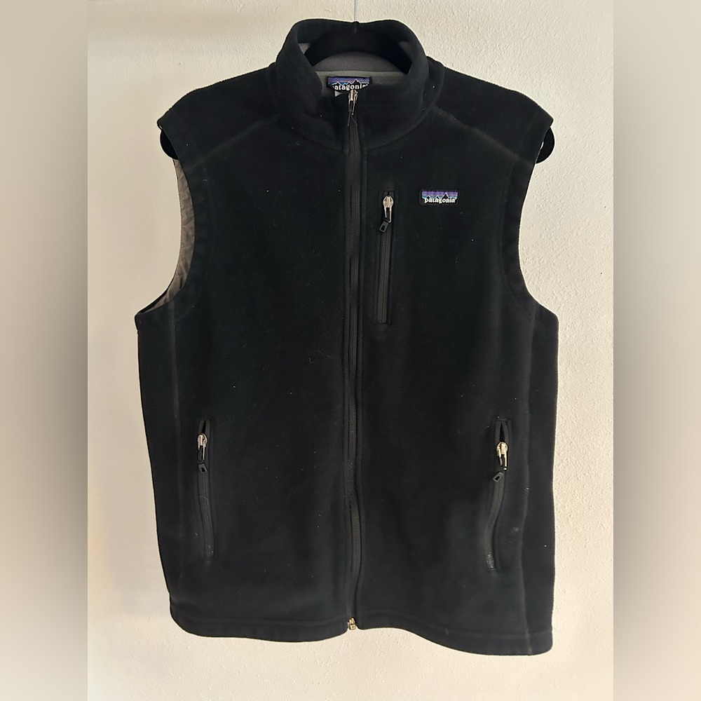 Patagonia Black fleece vest size Medium